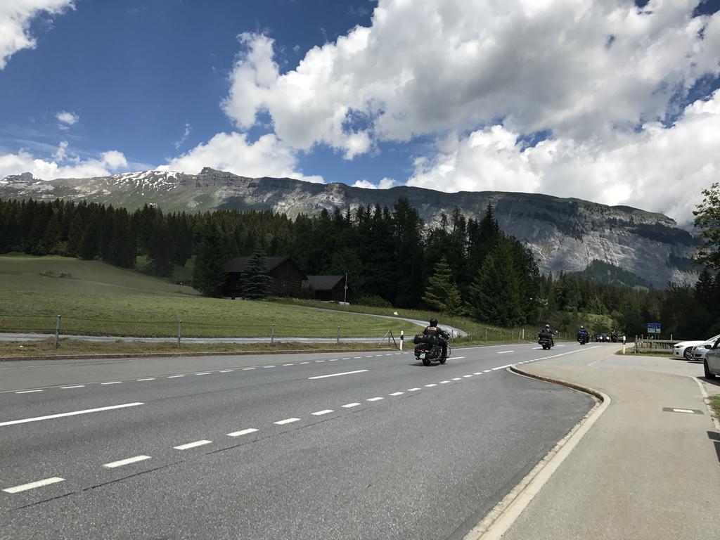 Ferienwohnung Laax Mit Traumblick, Grossem Balkon Und Terrasse מראה חיצוני תמונה