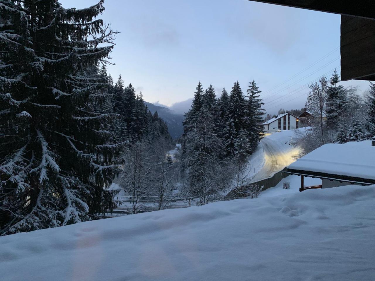 Ferienwohnung Laax Mit Traumblick, Grossem Balkon Und Terrasse מראה חיצוני תמונה